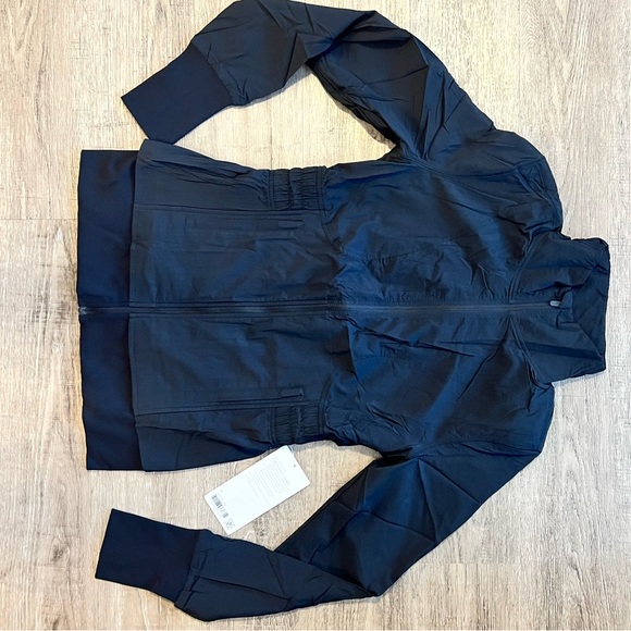 Lululemon Sights Seen Jacket - Picture 7 of 11